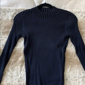 Ribbed Banana Republic navy crew neck sweater
